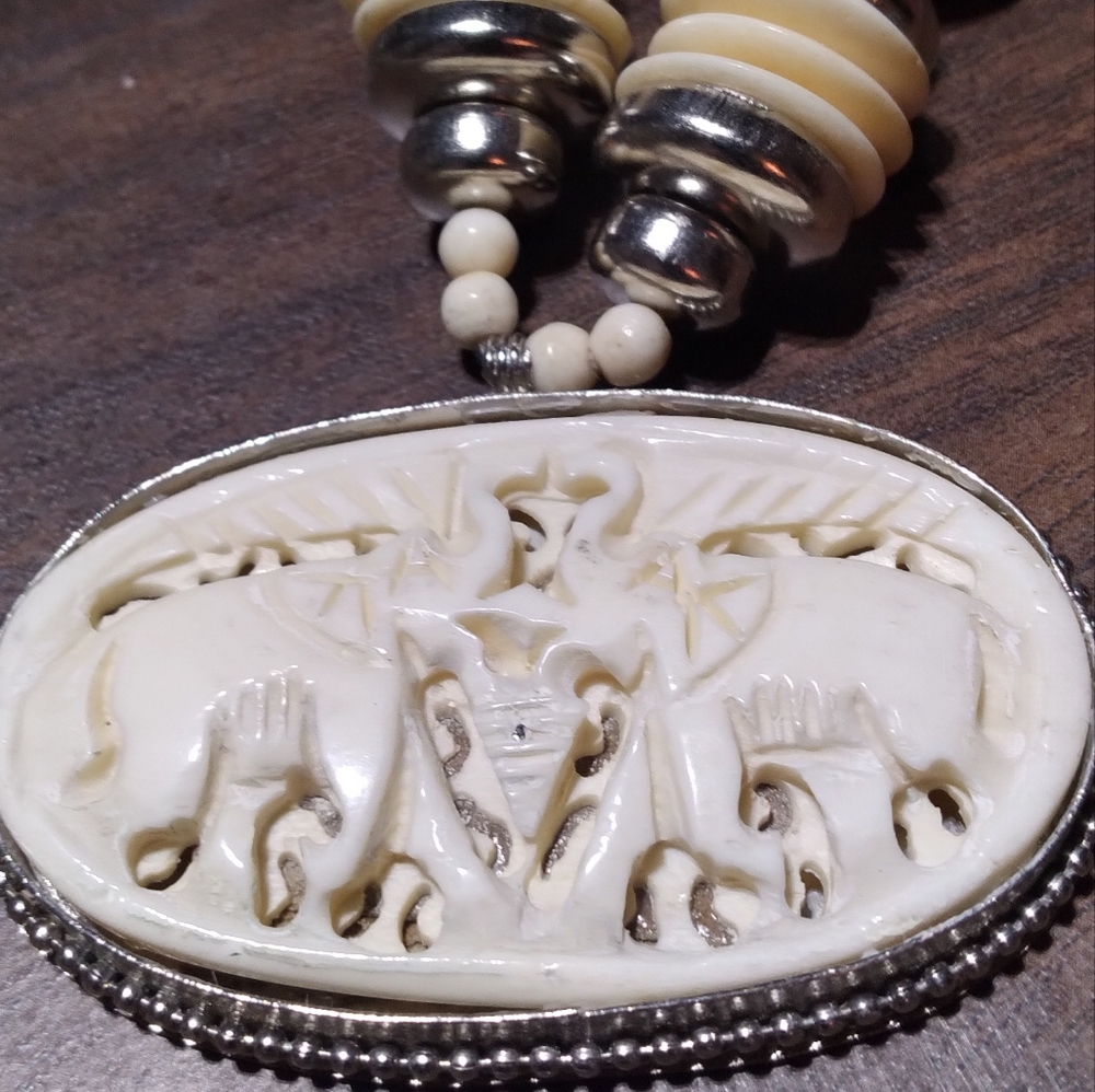 Necklace and earrings sets